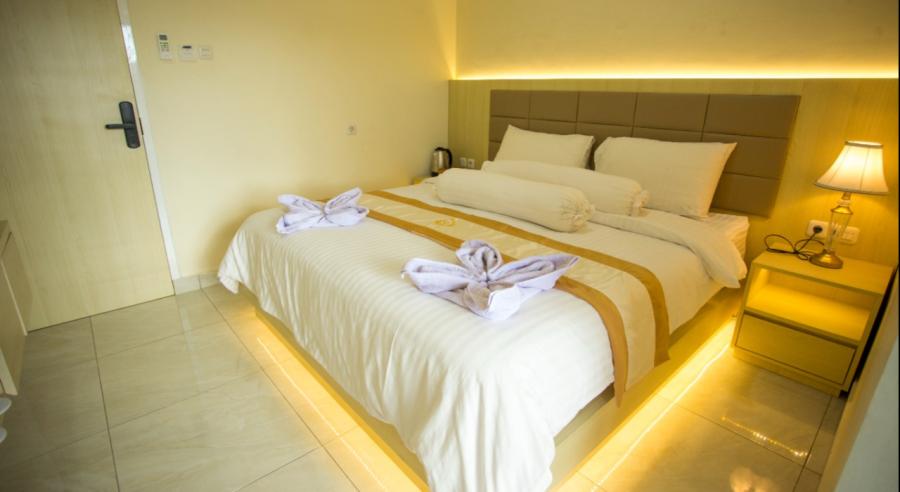 SUPERIOR ROOM